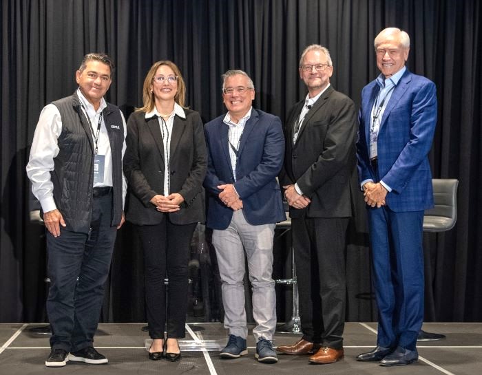 Plug and Play accelerateAZ Partners with Corporates for Sustainability Program