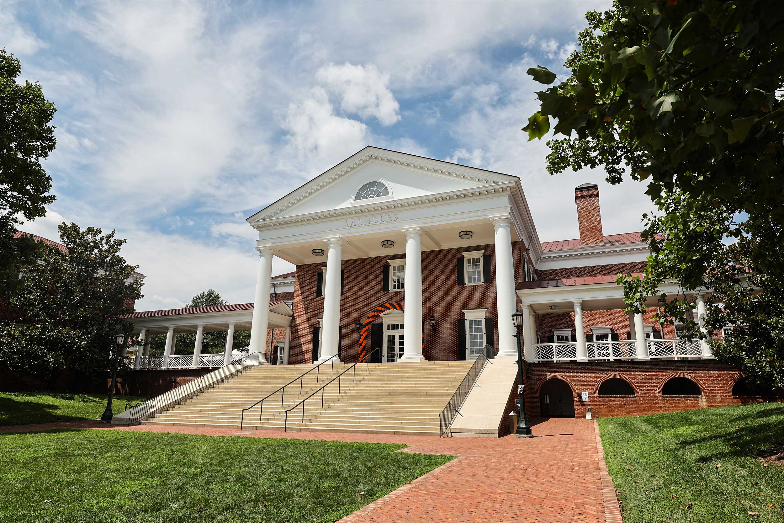 Darden School Tops Public MBA Rankings, Achieves Strong Career Outcomes