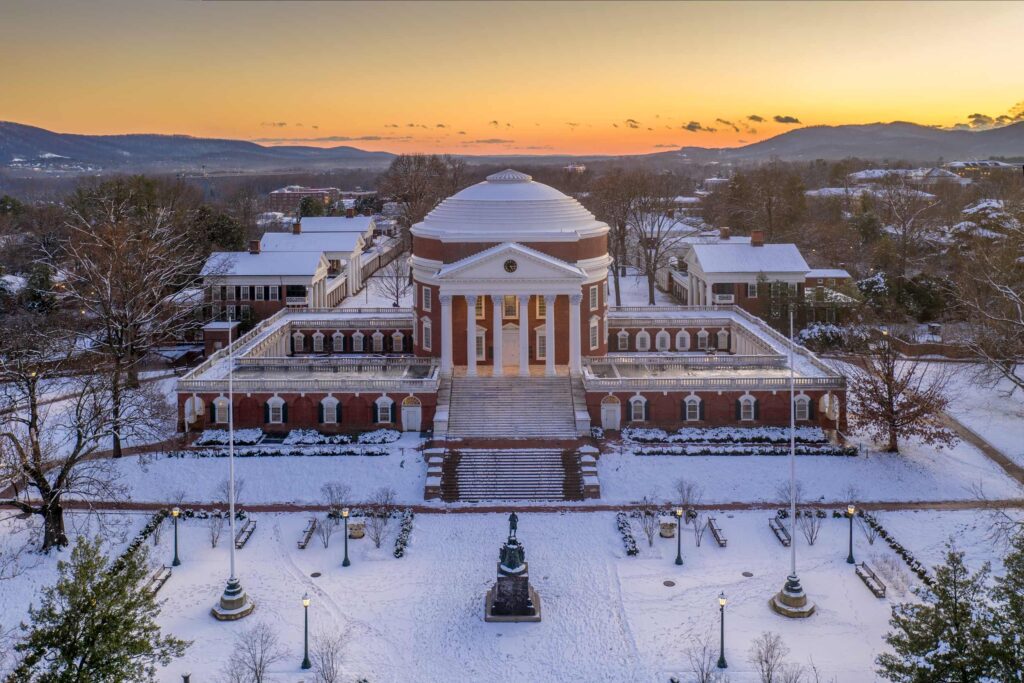 UVA Offers Early Admission to Largest Class of 2030 Candidate Pool