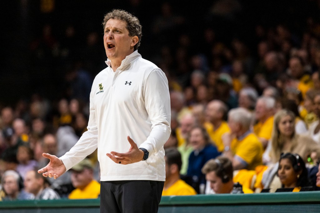 Hofstra Dominates W&M 92-61, Advances in CAA Tournament Semifinals