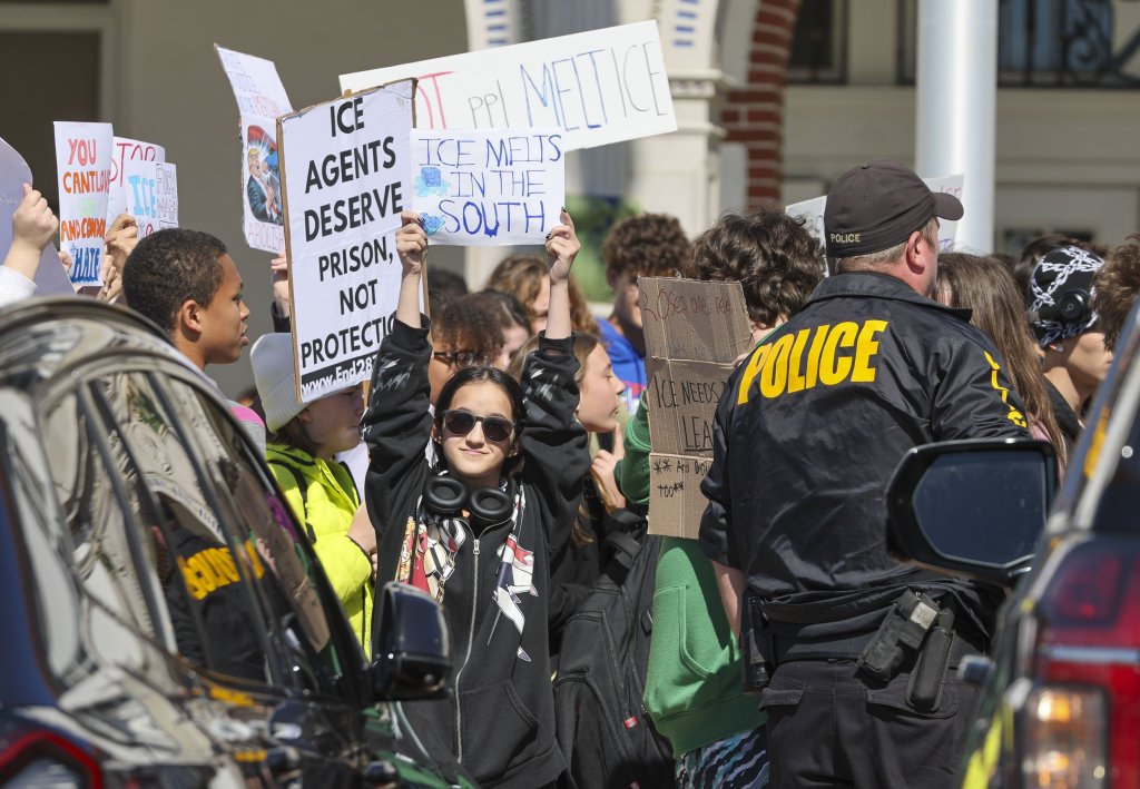 Student Protests in Florida Schools Face Increasing State Pressure