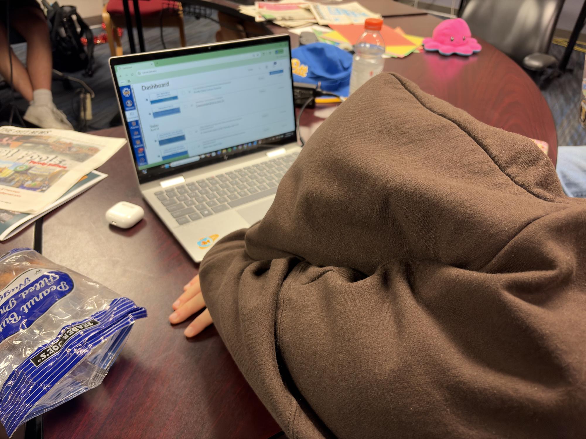 Pitt Students Face Burnout as Finals Approach: Tips for Management