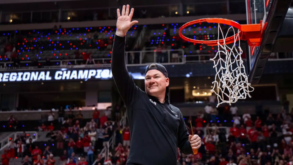 University of Arizona Extends Coach Tommy Lloyd’s Contract to 2031