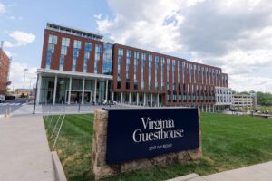 Virginia Guesthouse Hotel opens at UVA’s Emmet-Ivy Corridor