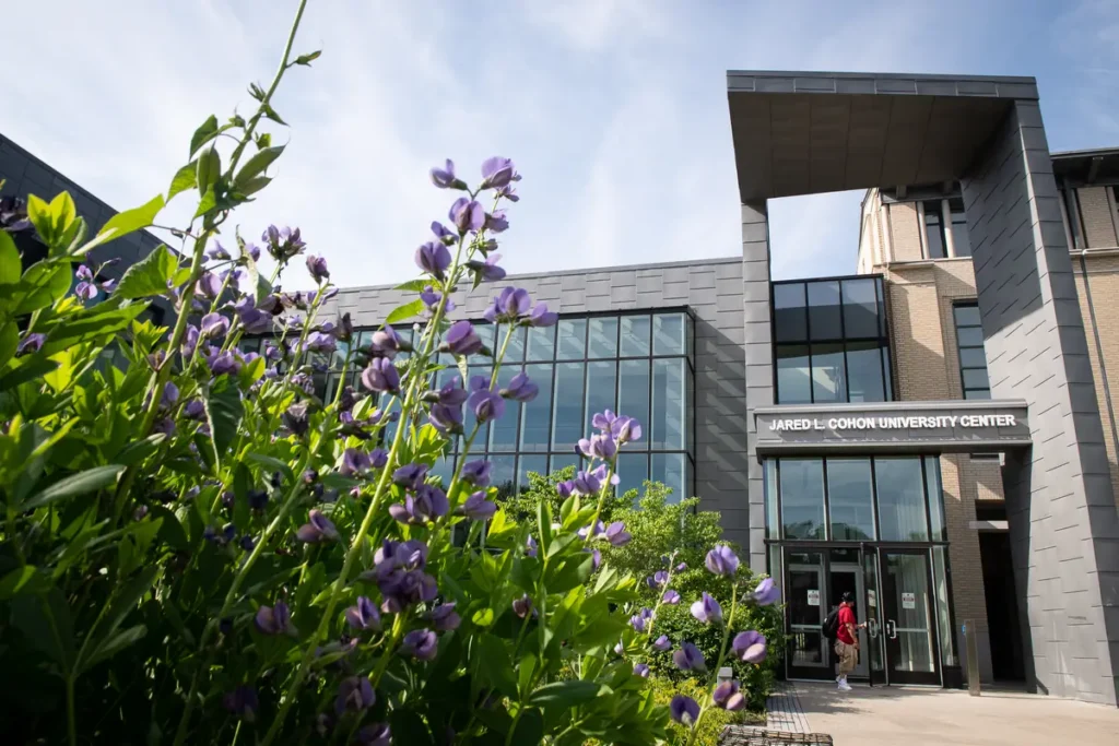CMU Grads Win 2026-27 Fulbright Awards CMU Grads Win 2026-27 Fulbright Awards