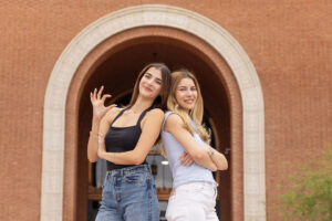 Twin Sisters Sally and Nora Shaheen Graduate Together, Eye Medical School