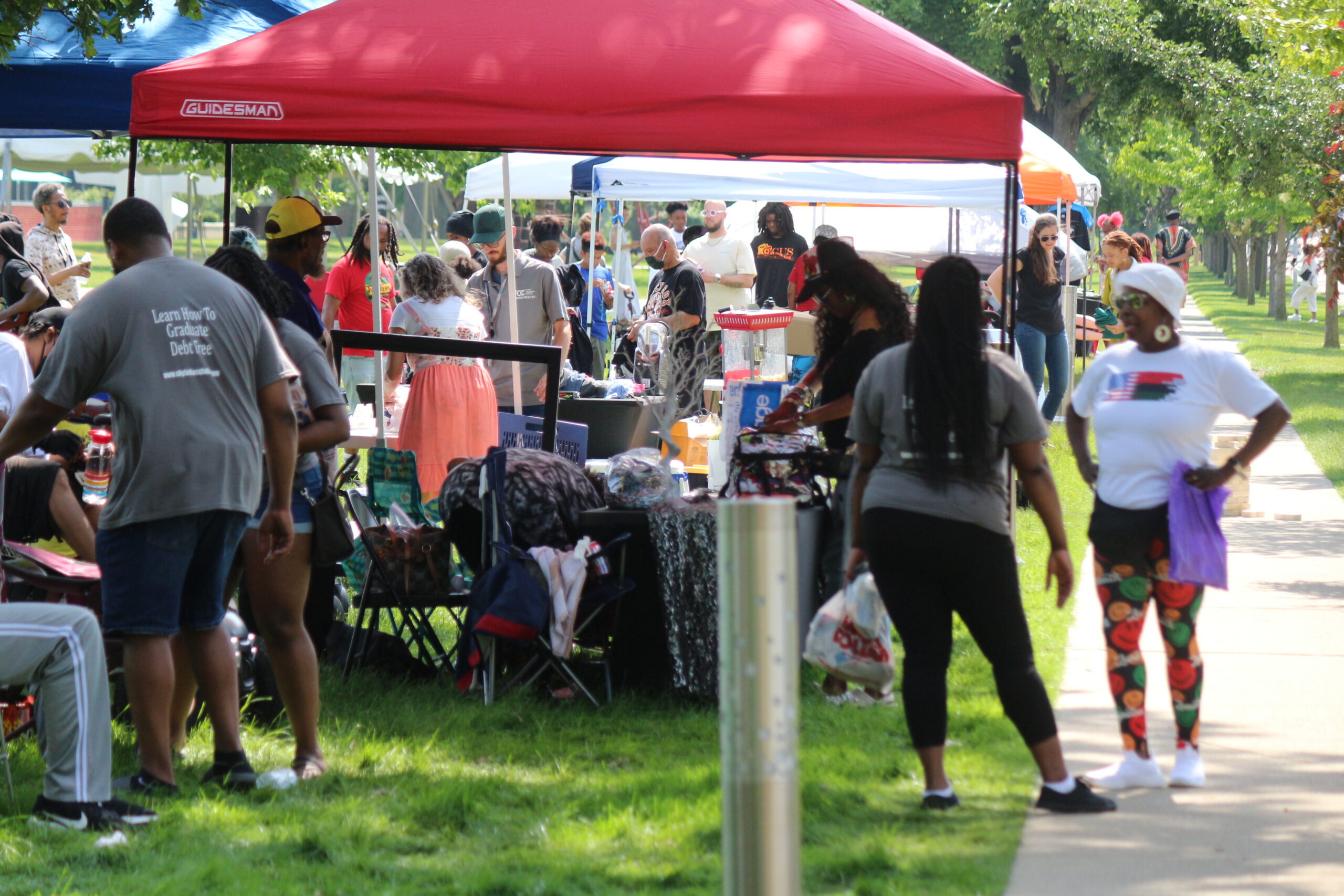 Flint hosts Juneteenth festivities with food, fireworks, and family fun Flint hosts Juneteenth festivities with food, fireworks, and family fun