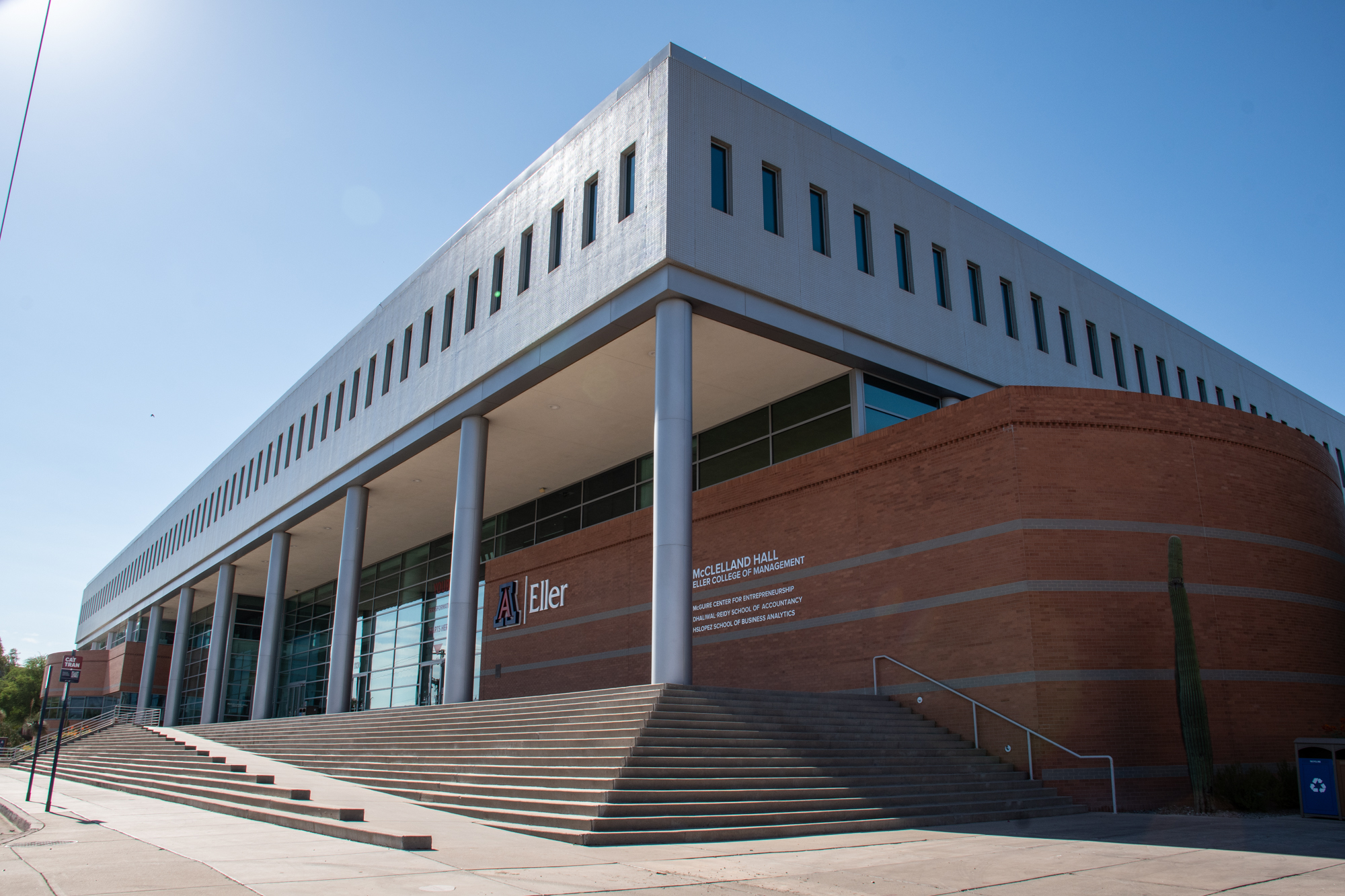 Arizona Businesses Face Employment Stagnation Amid Economic Shifts