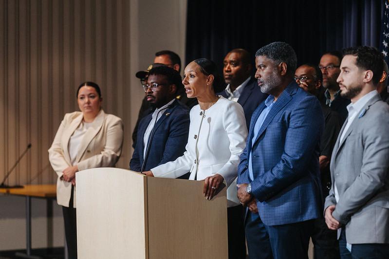 Detroit Urges Caution Due to Hazardous Air Quality from Wildfires[embed]https://www.youtube.com/watch?v=3pl7IdT1i60[/embed]