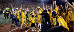 Savannah Bananas’ Unforgettable Banana Ball Games at Kinnick Stadium Savannah Bananas’ Unforgettable Banana Ball Games at Kinnick Stadium