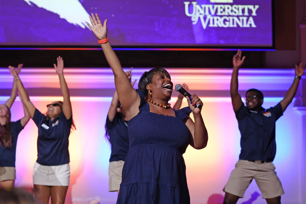 UVA Class of 2030 Students Connect During Summer Orientation