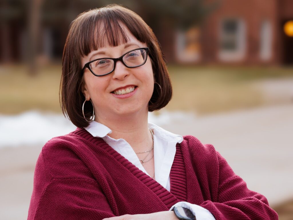Becky Pratt-Sturges Revitalizes Museum Studies at NAU and Wins Award