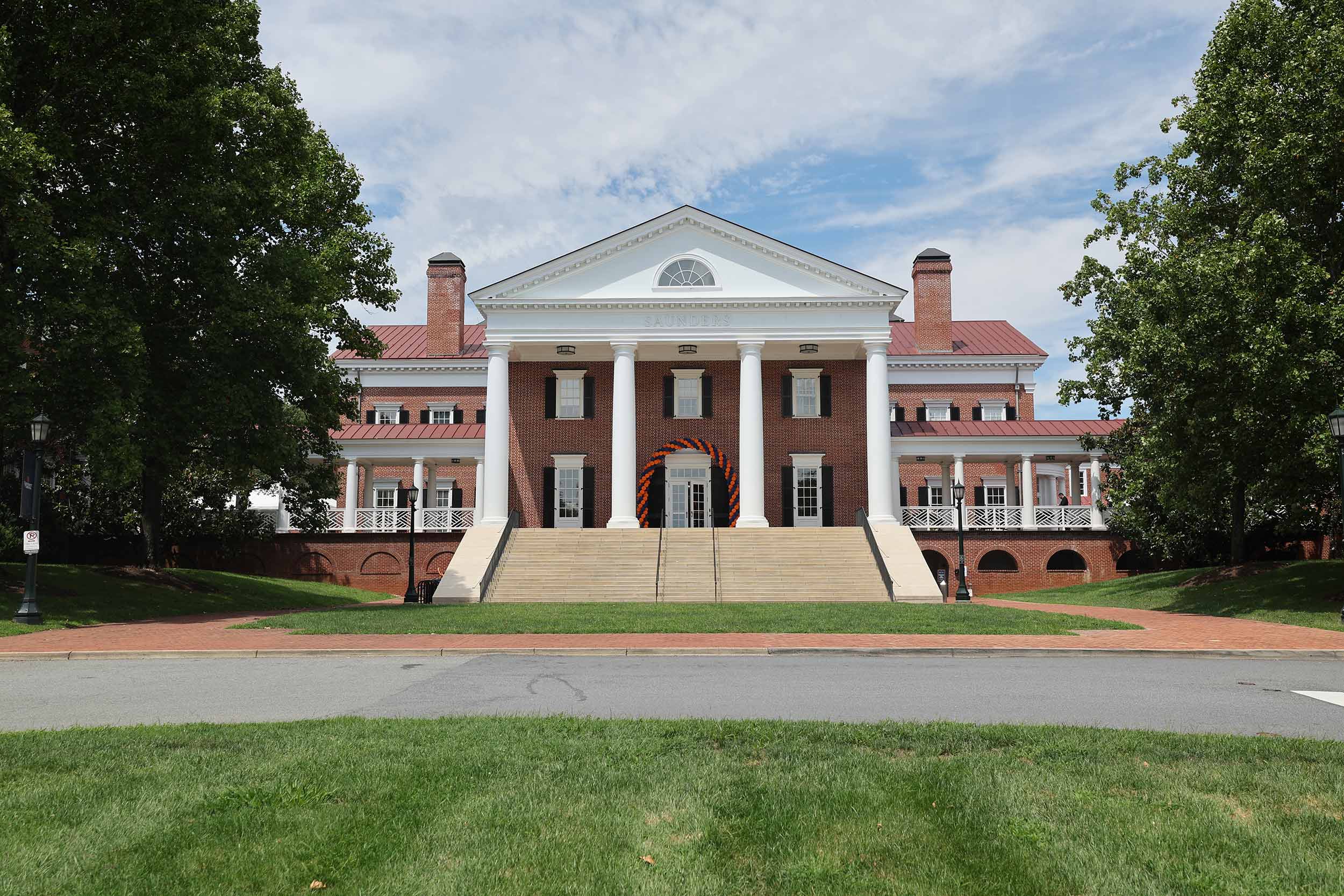 Darden School Achieves Top-10 Rankings in Princeton Review’s 2027 List