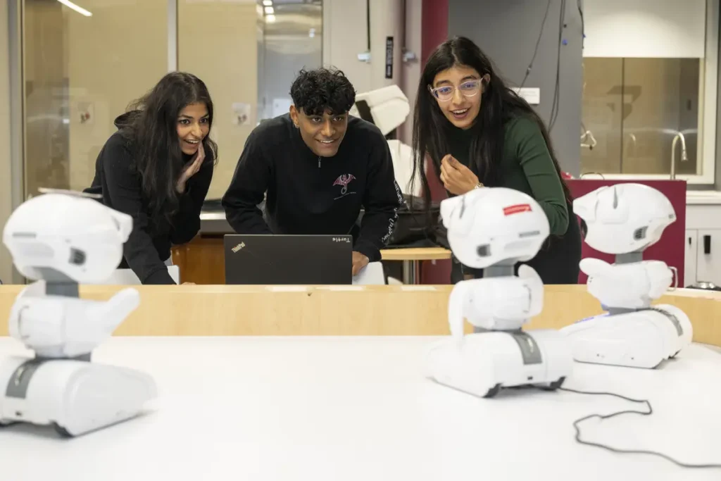 Embracing AI Era: CMU’s Emphasis on Critical Thinking