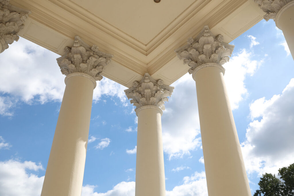 UVA Formalizes 12-Member Committee for Provost Search and Interviews
