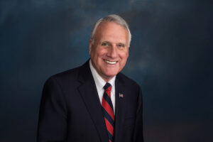 Former Arizona Senator Jon Kyl Passes Away at 84 in Phoenix
