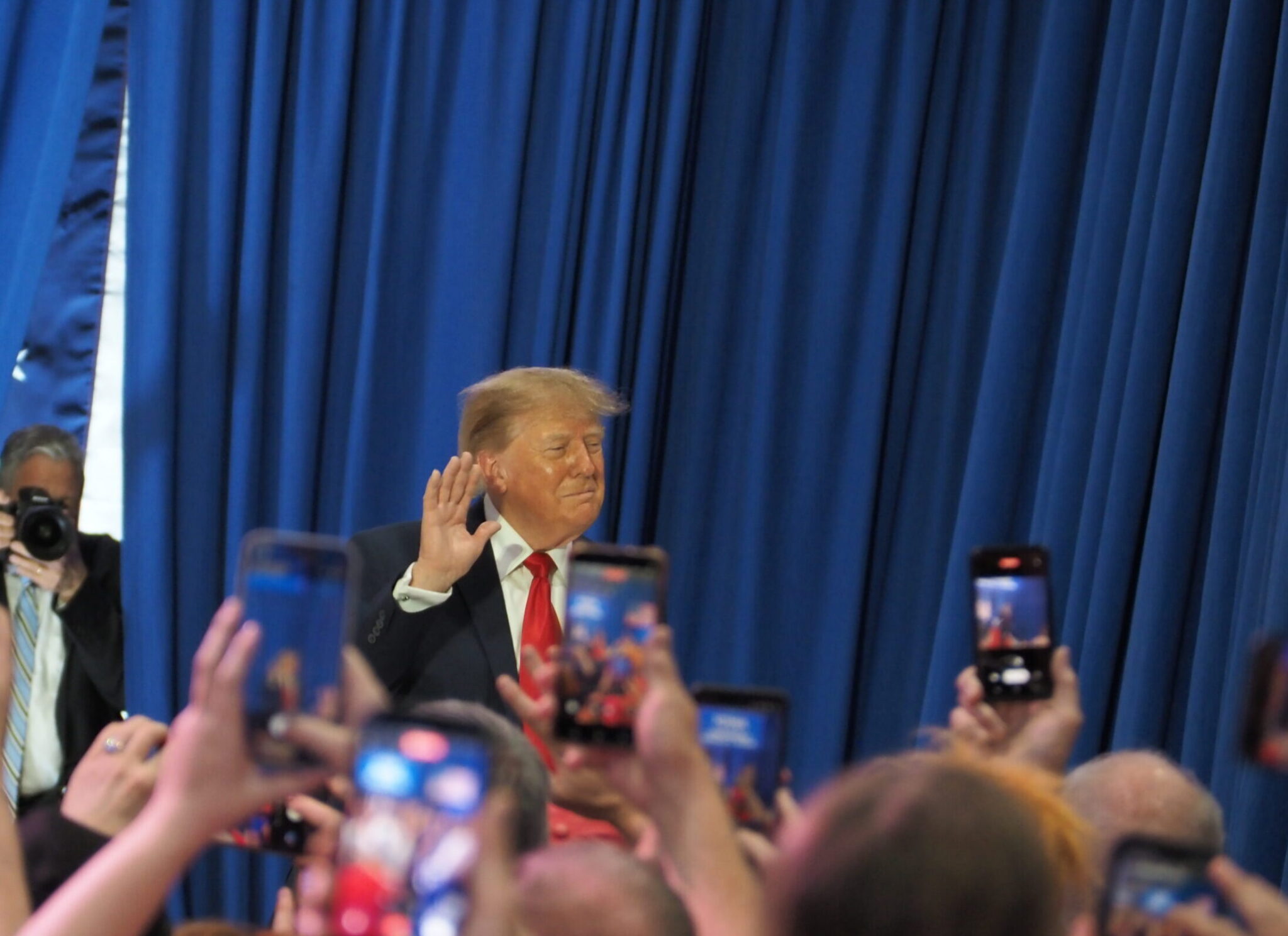 Trump Calls for Omar’s Resignation and Backs Ramaswamy Ad at Iowa Rally