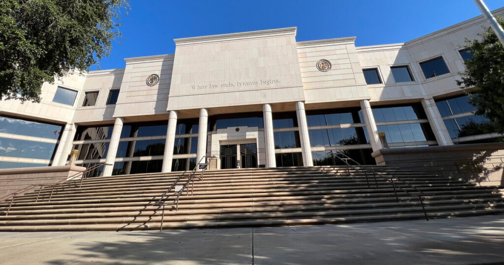 Arizona Appeals Court Again Blocks APS Fee on Solar Customers — Utility Plans Supreme Court Appeal
